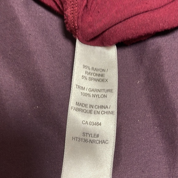 Red layered tank top - Picture 4 of 4